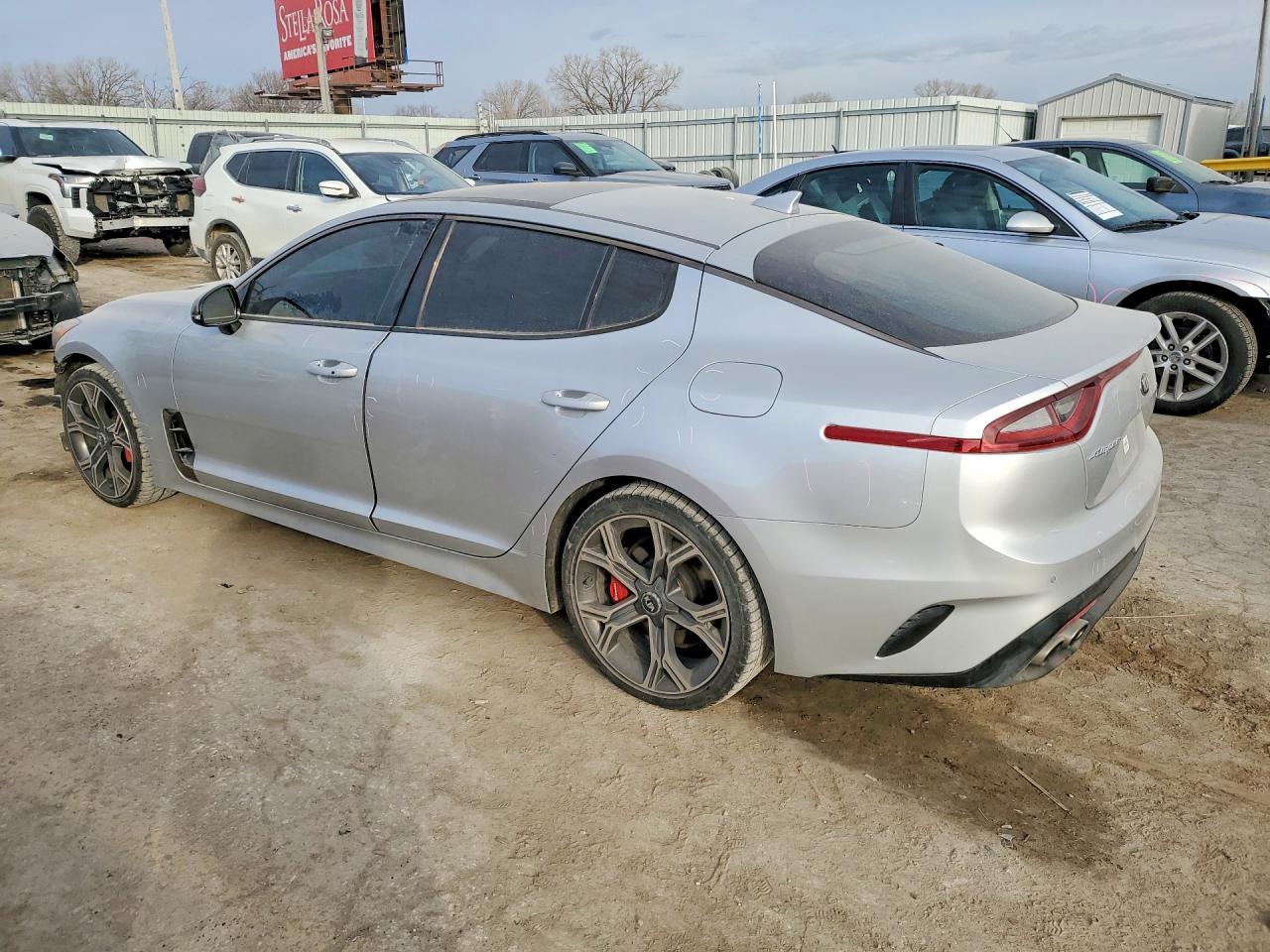 2018 Kia Stinger Gt2 - Фото 2