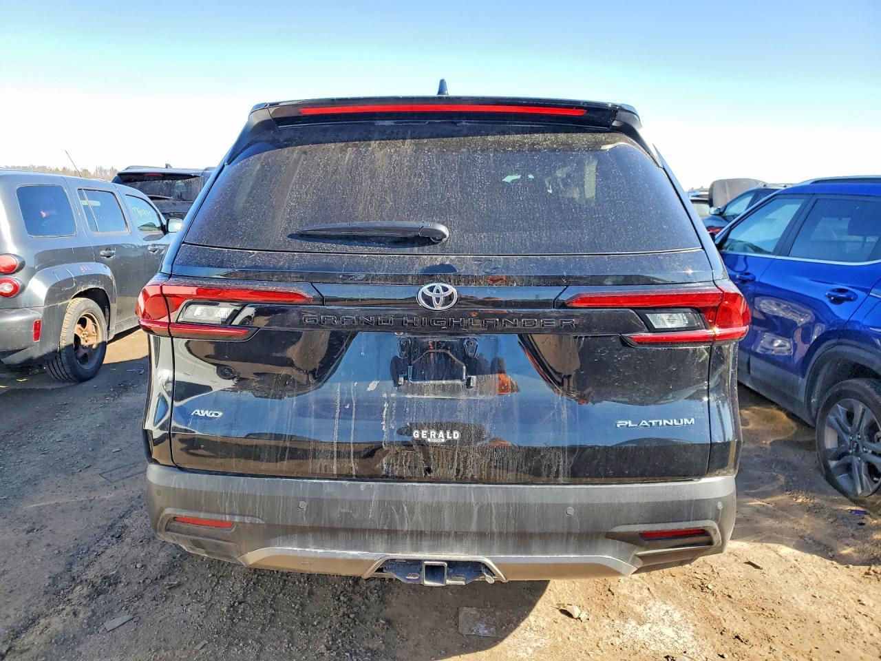 2025 Toyota Grand Highlander Le - Фото 6