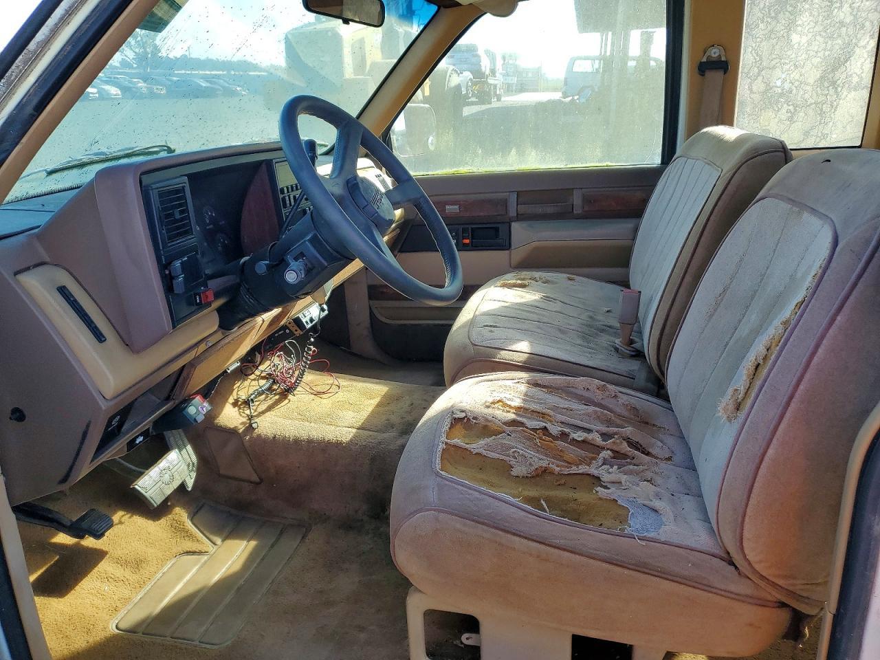 1988 Chevrolet Gmt-400 C3500 - Фото 7