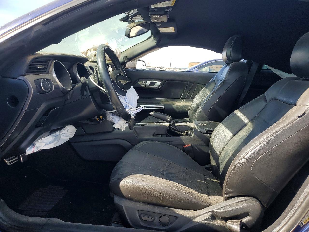 2020 Ford Mustang - Image 7