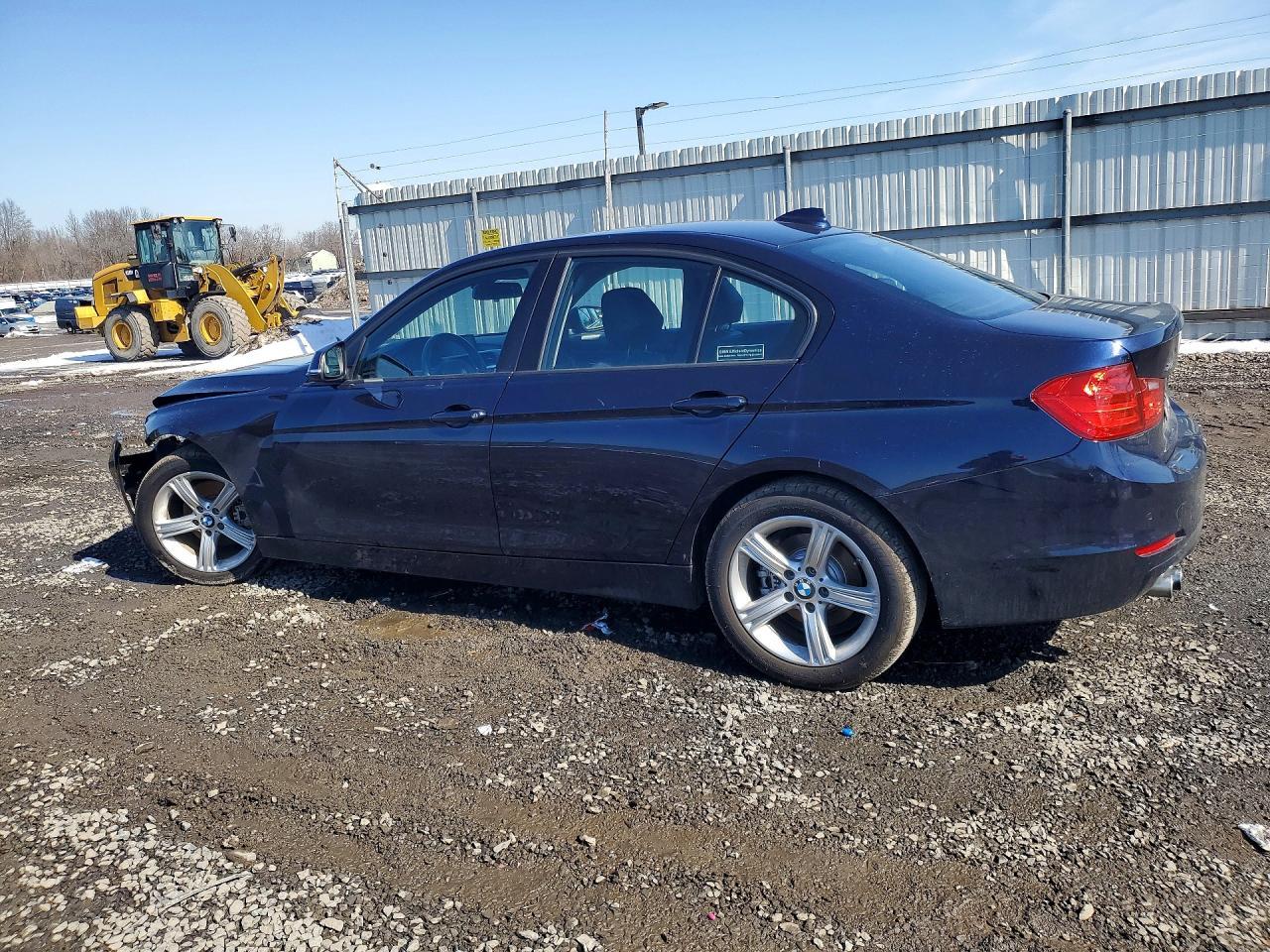 2015 BMW 328 Xi Sulev - Фото 2