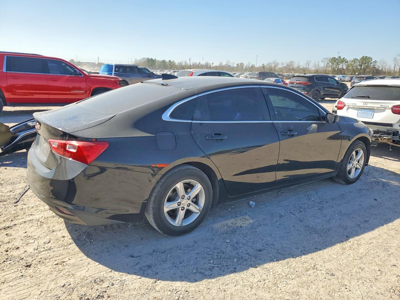 2019 Chevrolet Malibu Ls - Фото 3
