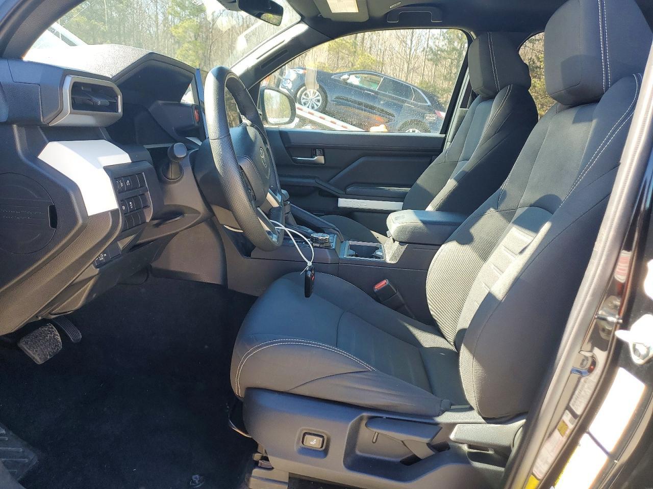 2024 Toyota Tacoma Double Cab - Image 7