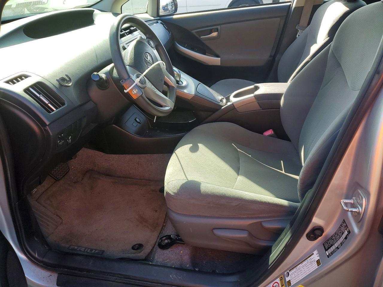 2013 Toyota Prius Two - Image 7