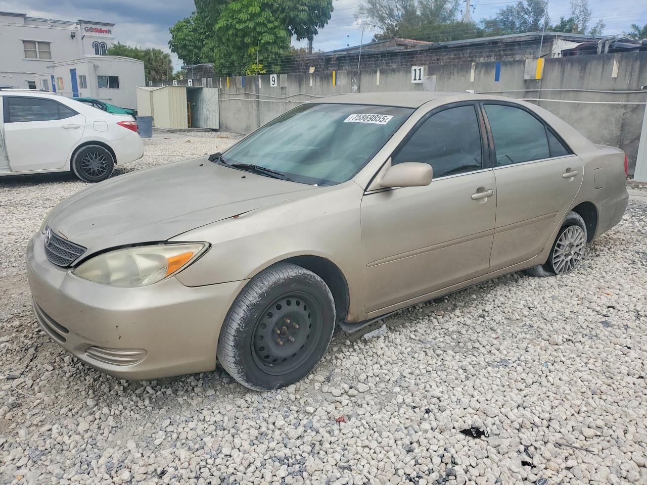 2003 Toyota Camry Le