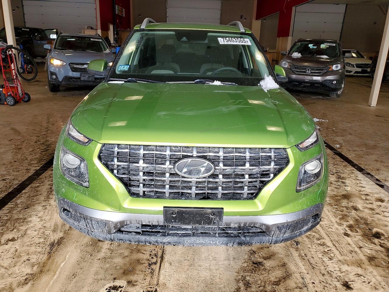 2020 Hyundai Venue Sel - Image 5