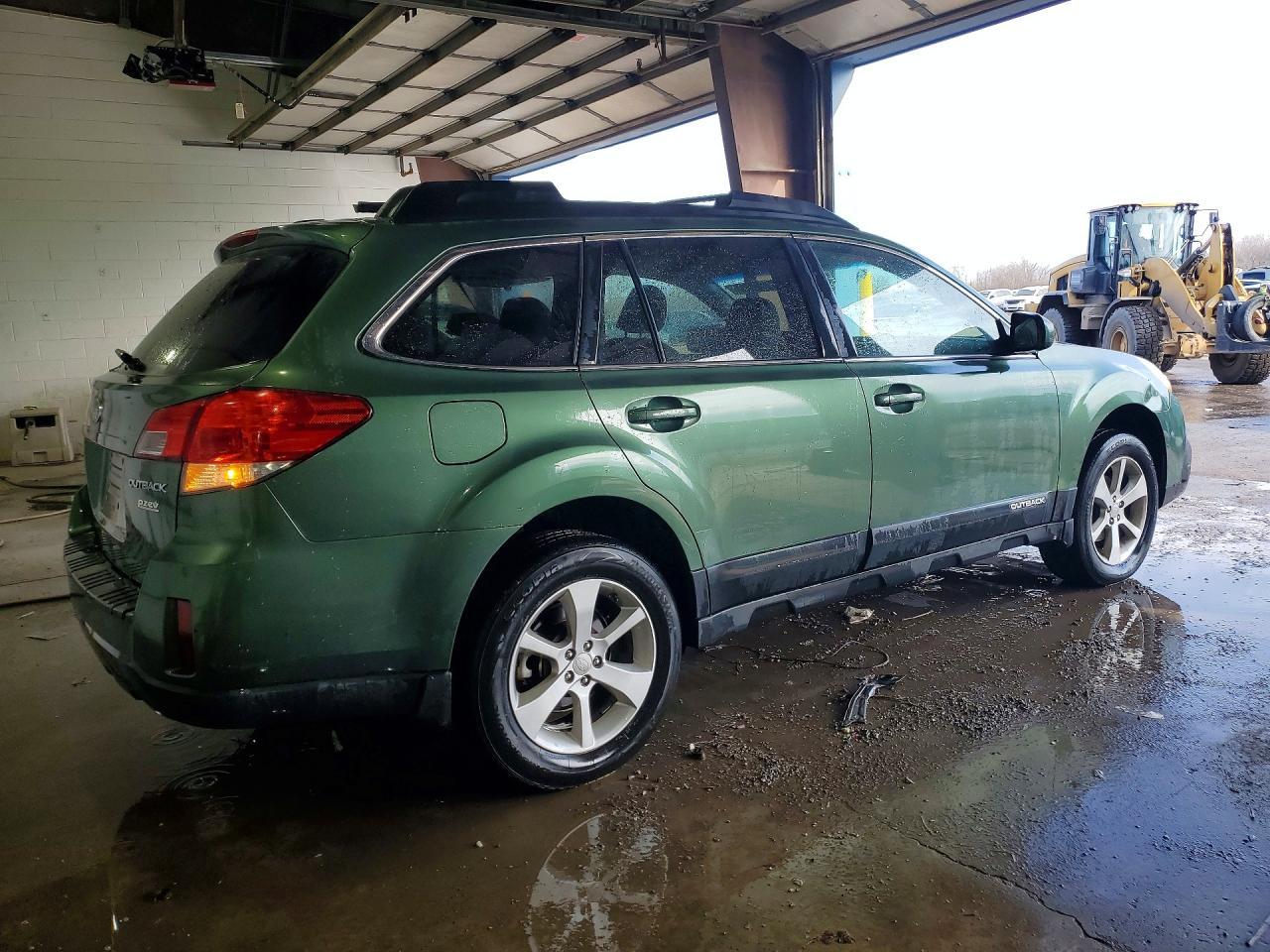 2013 Subaru Outback 2.5I Premium - Фото 3