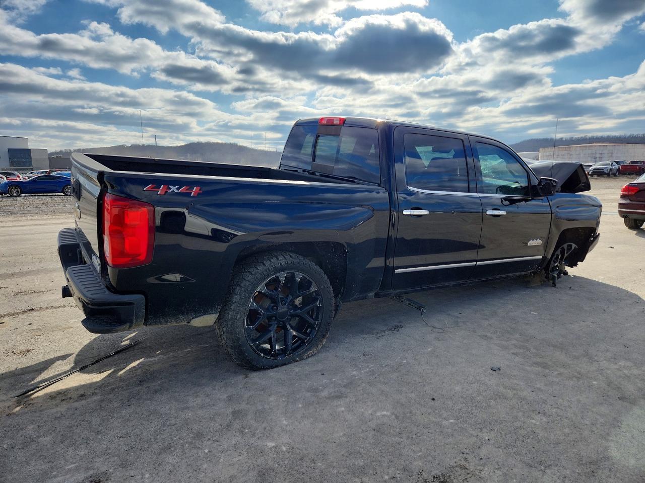 2018 Chevrolet Silverado K1500 High Country - Image 3