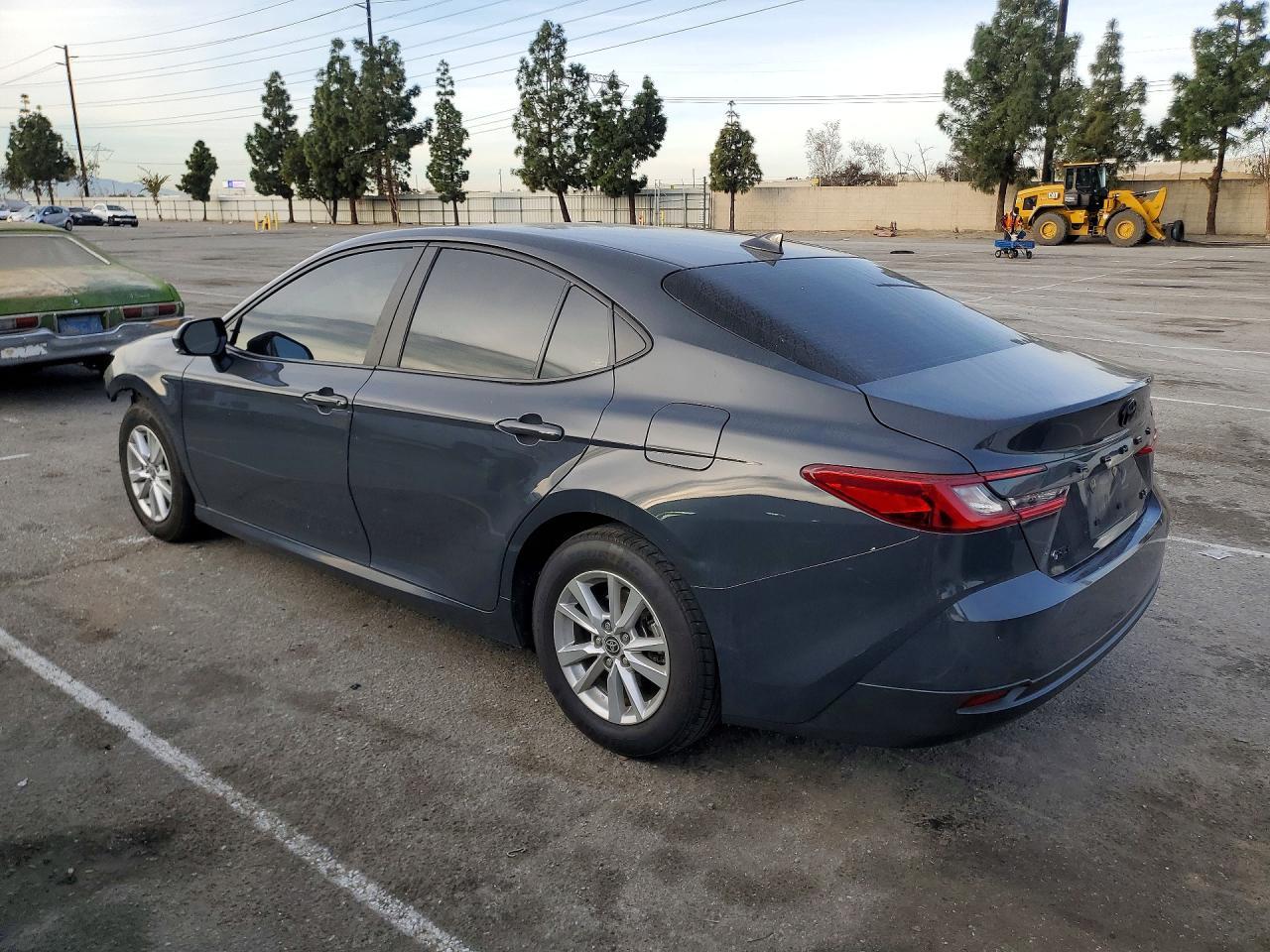 2025 Toyota Camry Xse - Фото 2