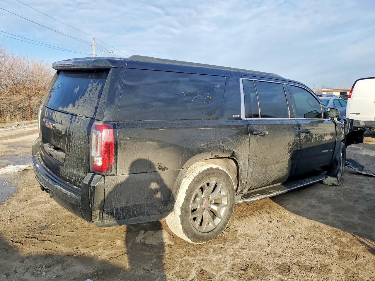 2016 GMC Yukon Xl C1500 Slt - Фото 3