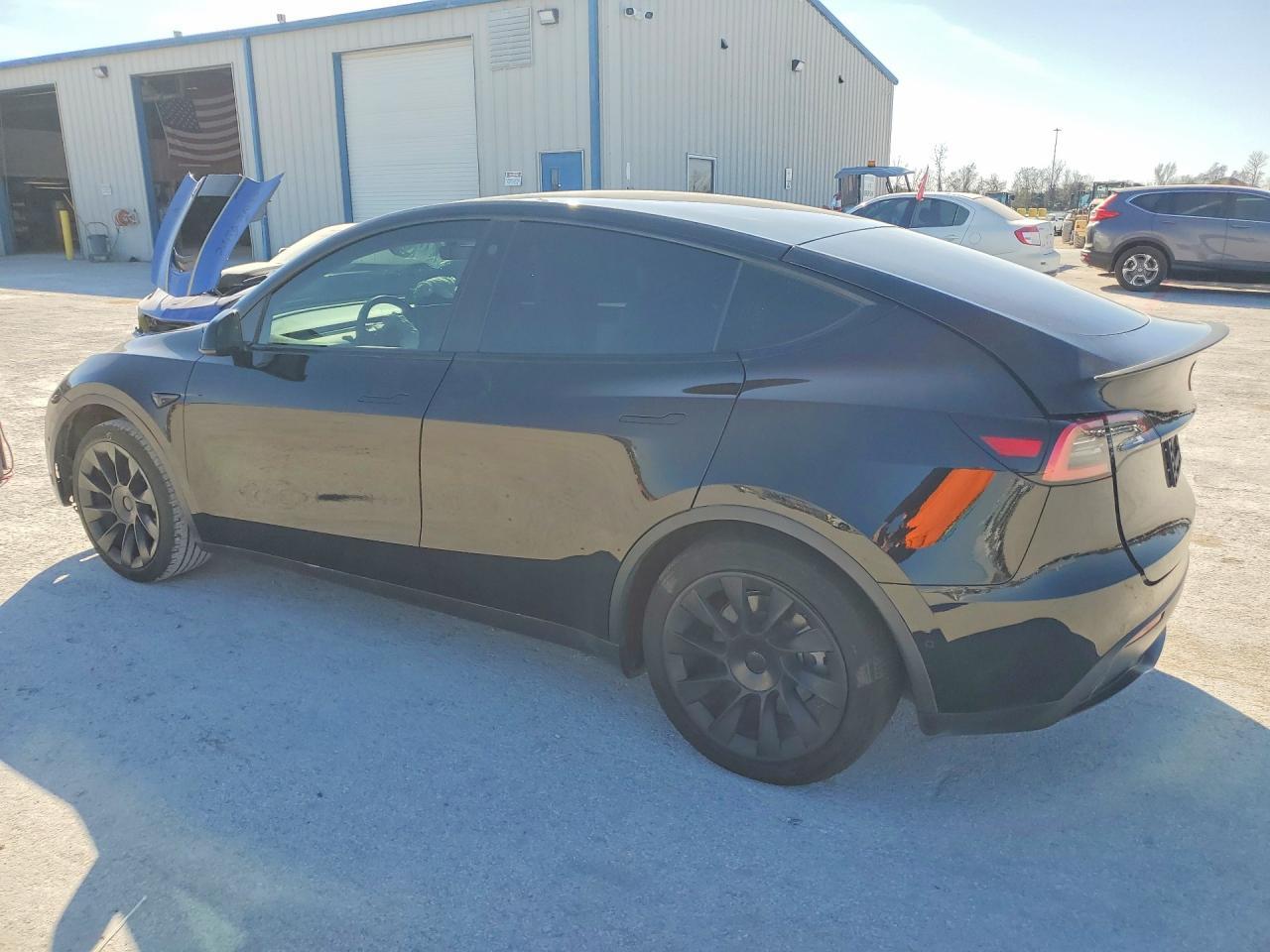 2021 Tesla Model Y - Фото 2