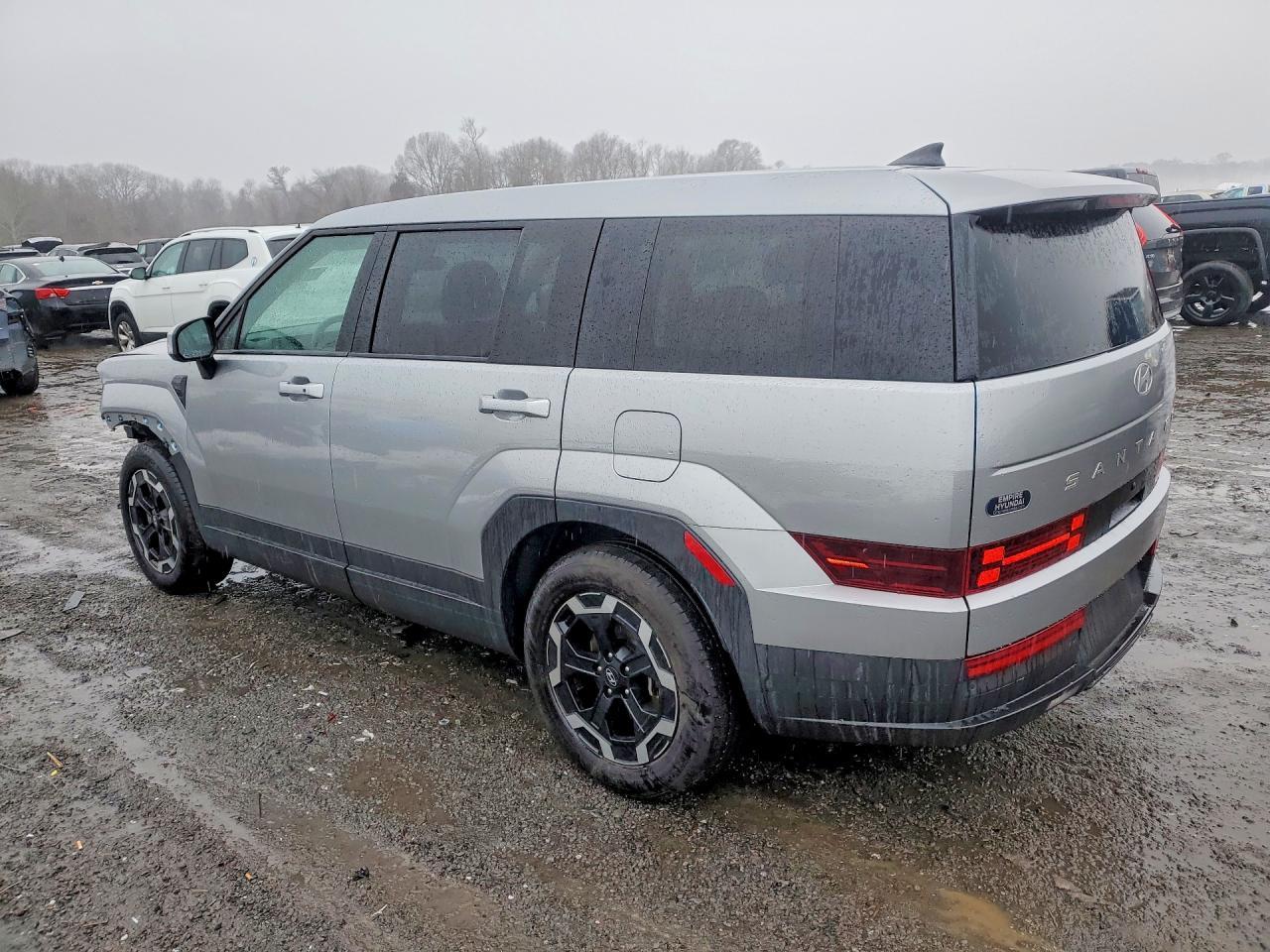 2024 Hyundai Santa Fe Se - Image 2