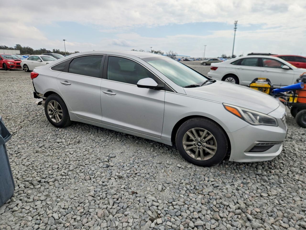 2015 Hyundai Sonata Se - Image 4