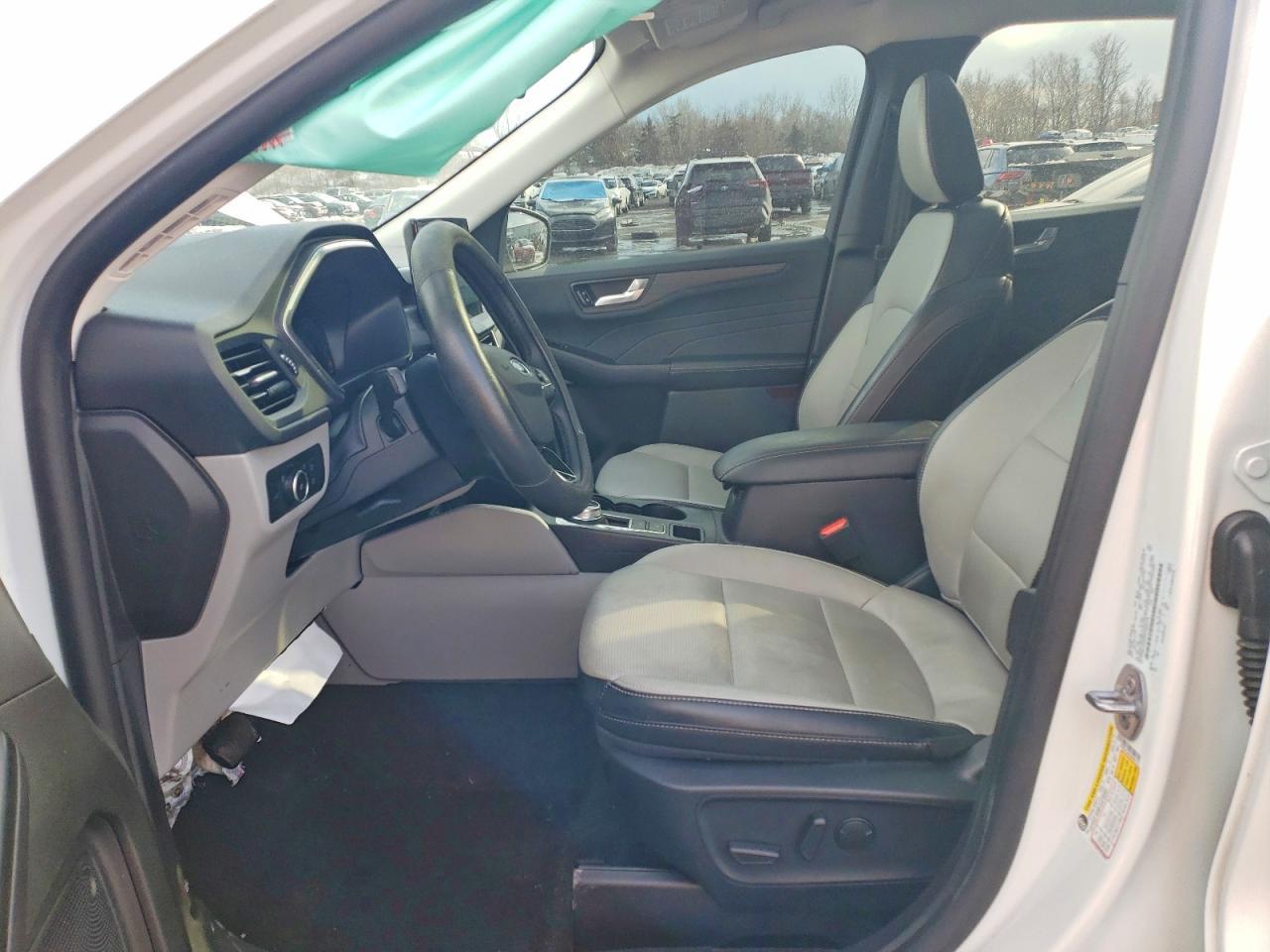 2025 Ford Escape Platinum - Фото 7