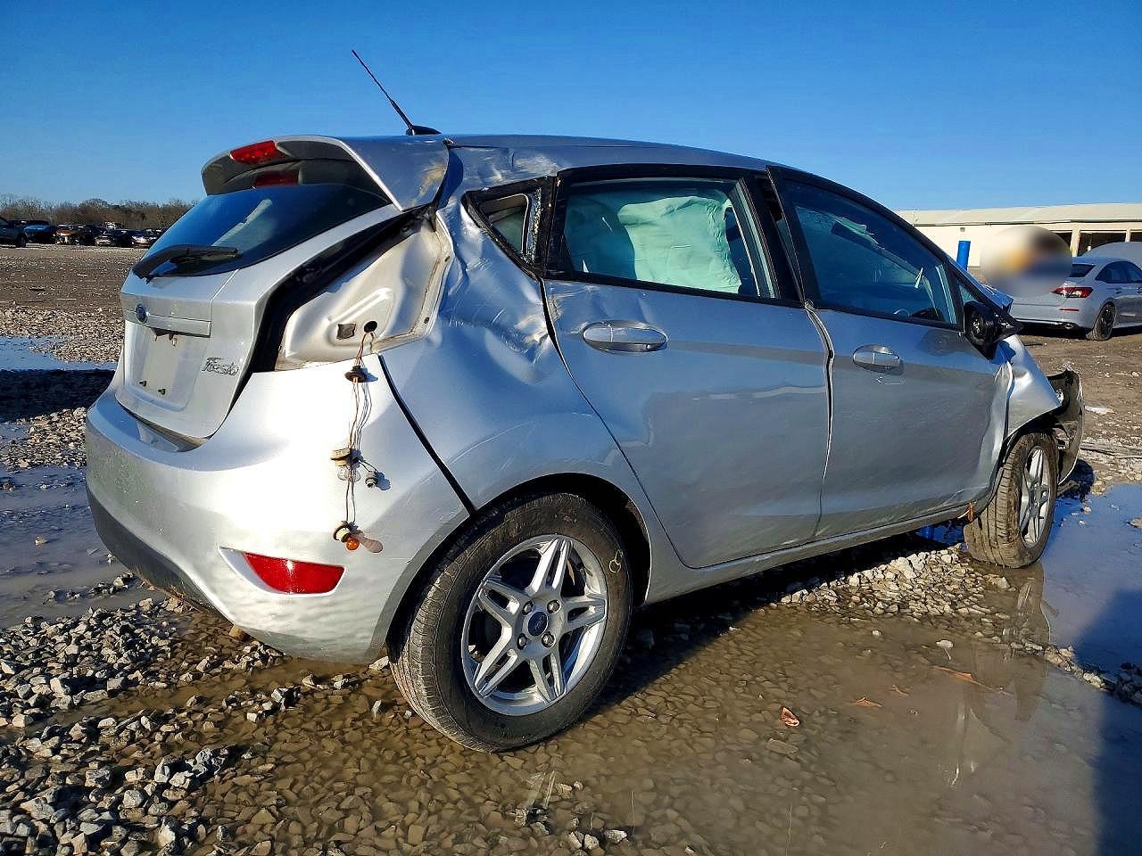 2019 Ford Fiesta Se - Image 3