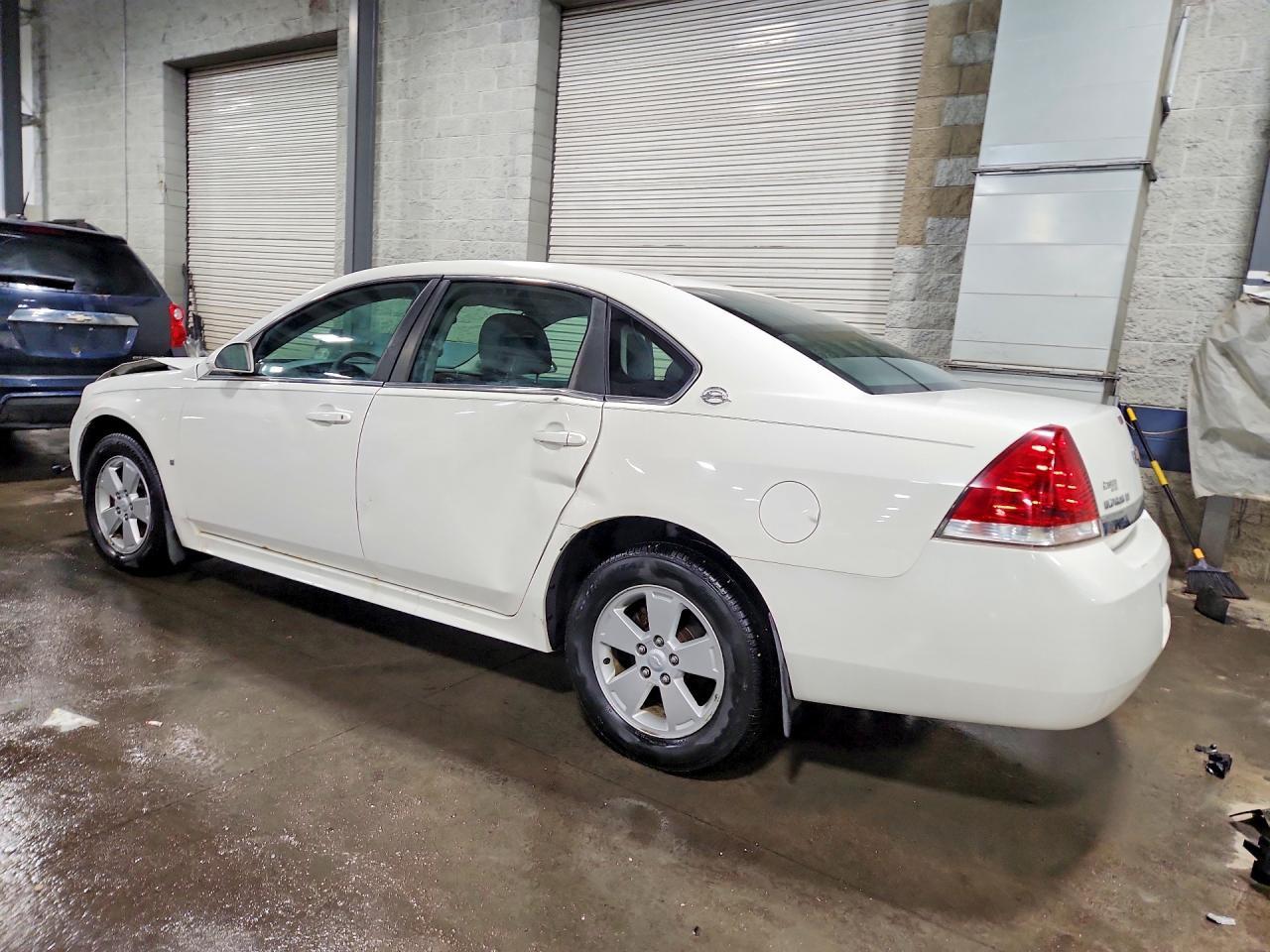 2009 Chevrolet Impala 1Lt - Image 2