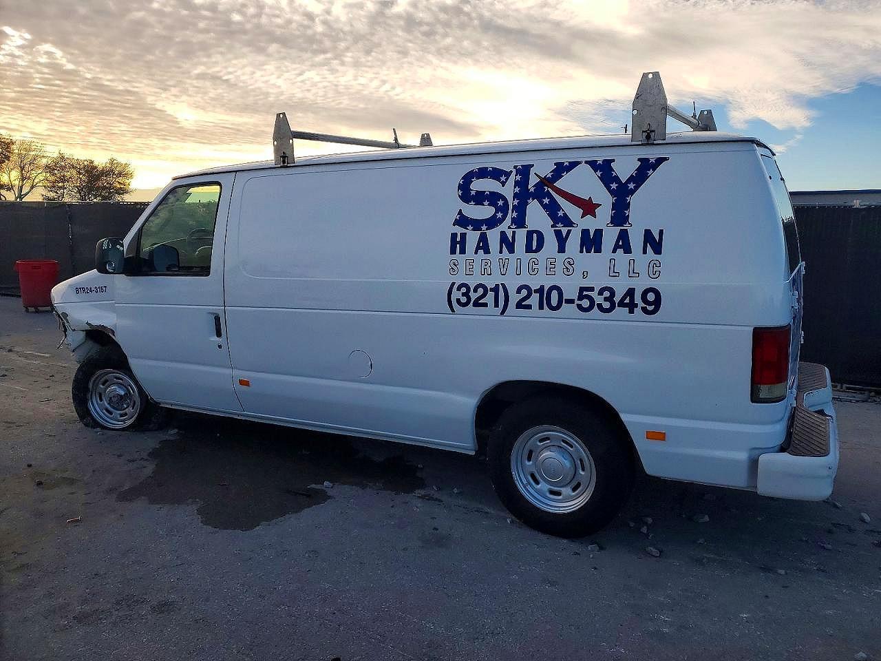 2006 Ford Econoline E150 Van - Image 2