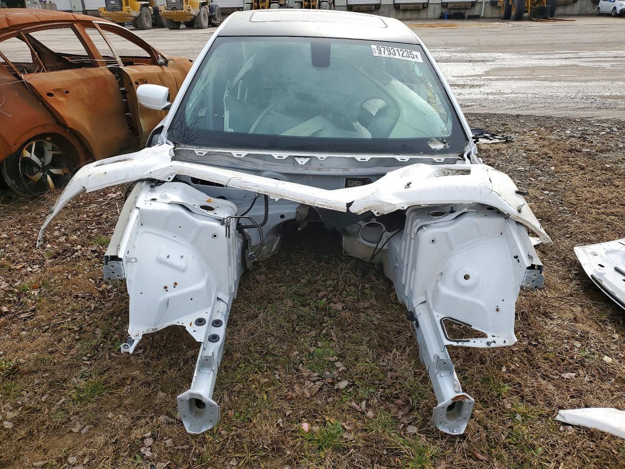 2018 Dodge Charger R/T - Image 5