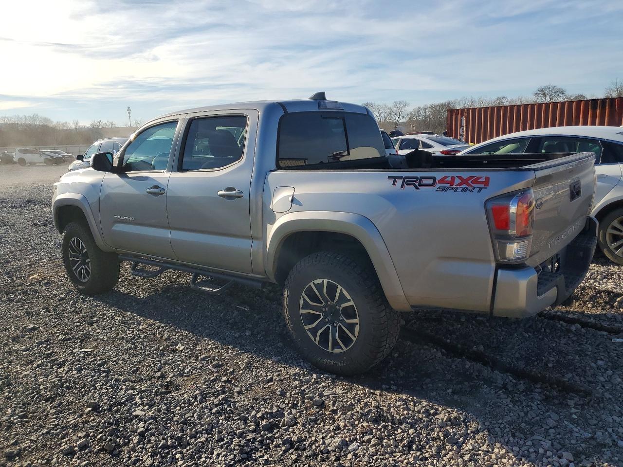 2020 Toyota Tacoma Double Cab - Фото 2