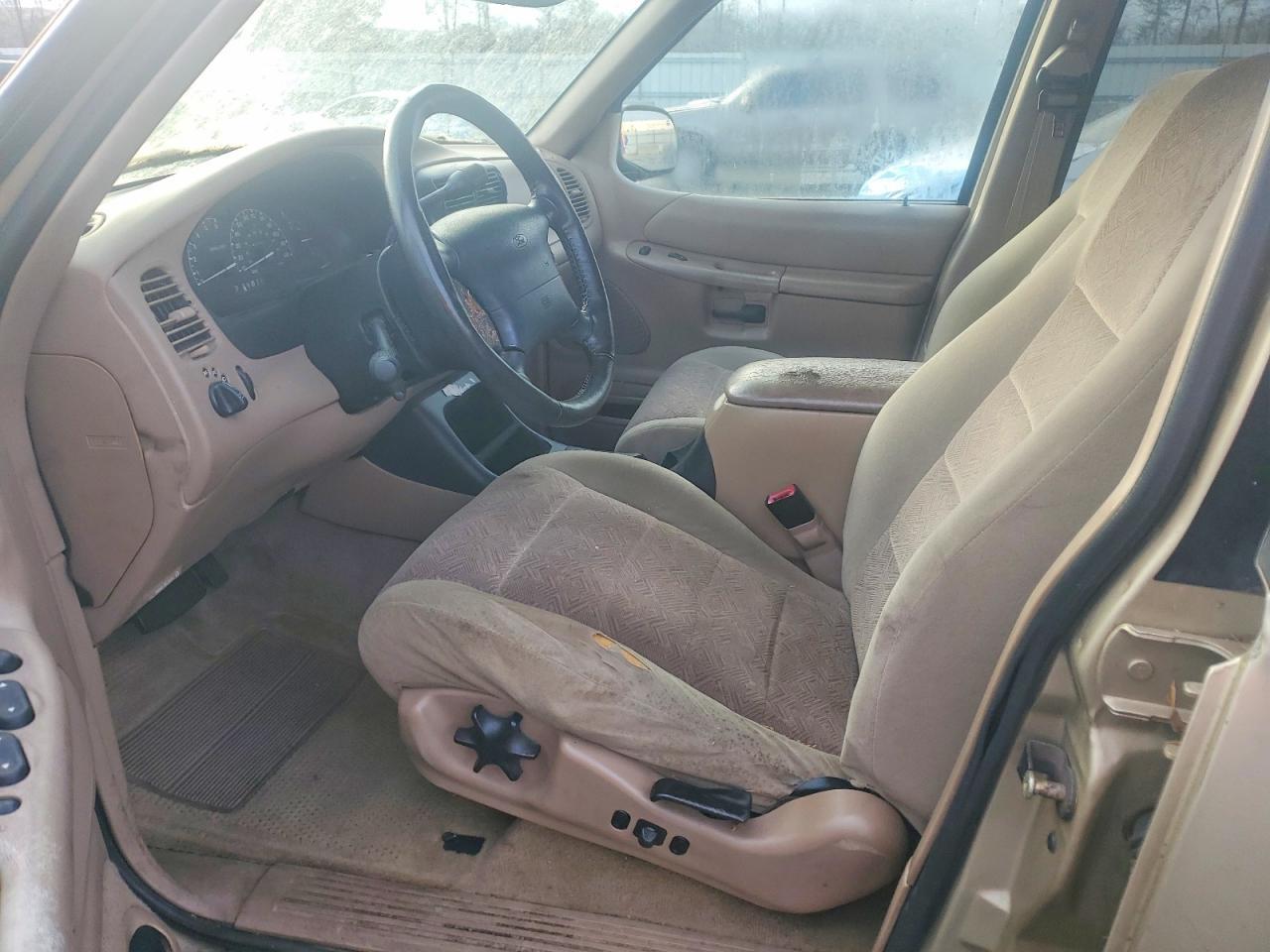 2001 Ford Explorer Xlt - Image 7