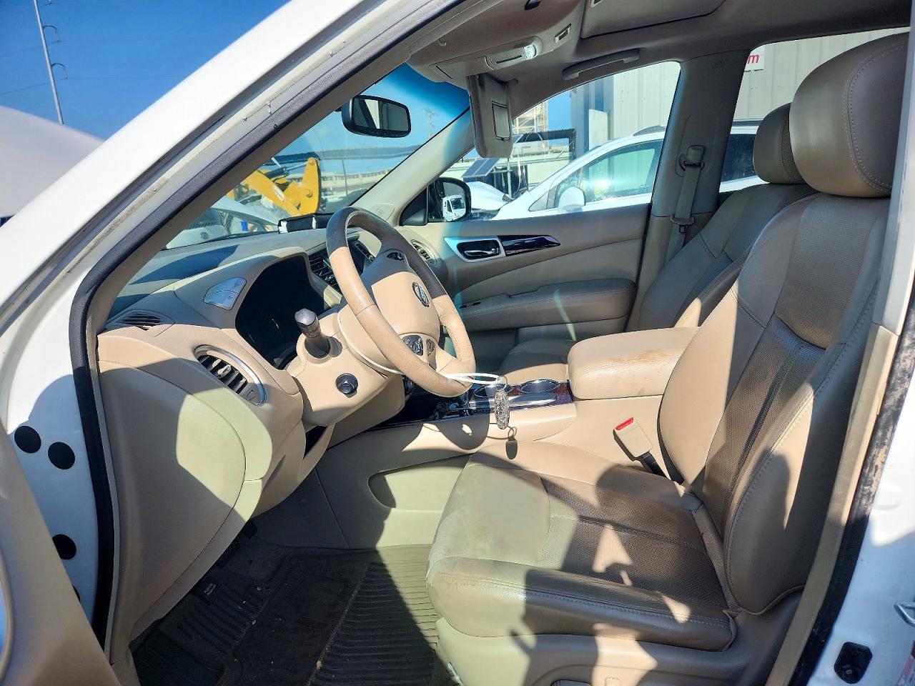 2013 Nissan Pathfinder S - Image 7