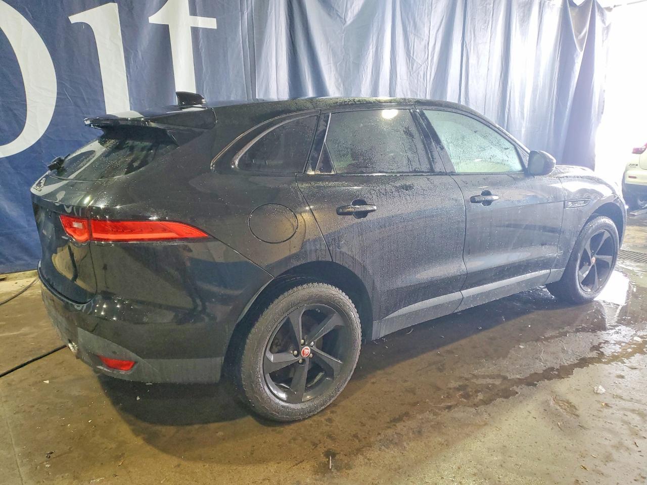 2017 Jaguar F-Pace Prestige - Фото 3