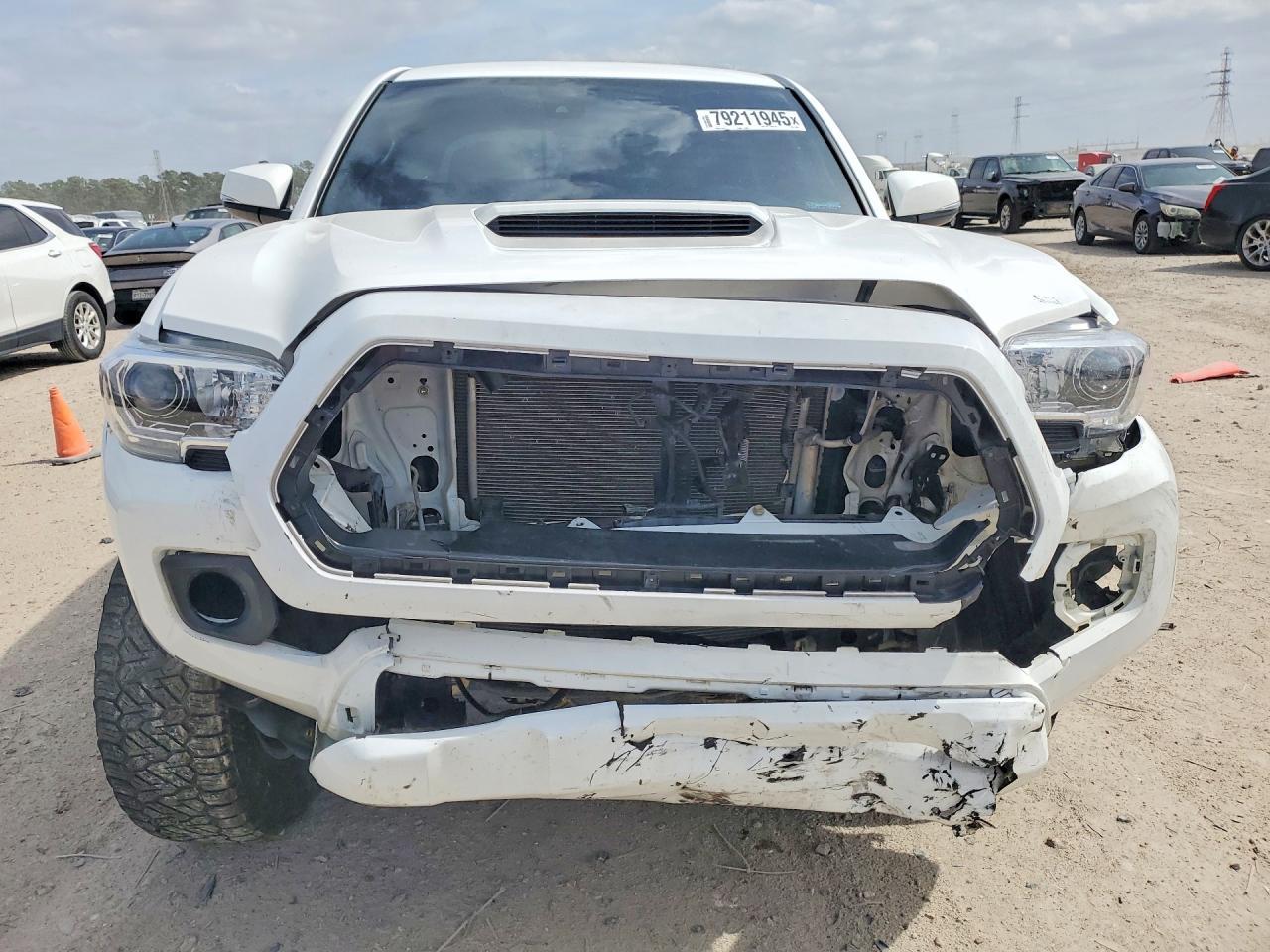 2023 Toyota Tacoma Double Cab - 4X4 - Фото 5