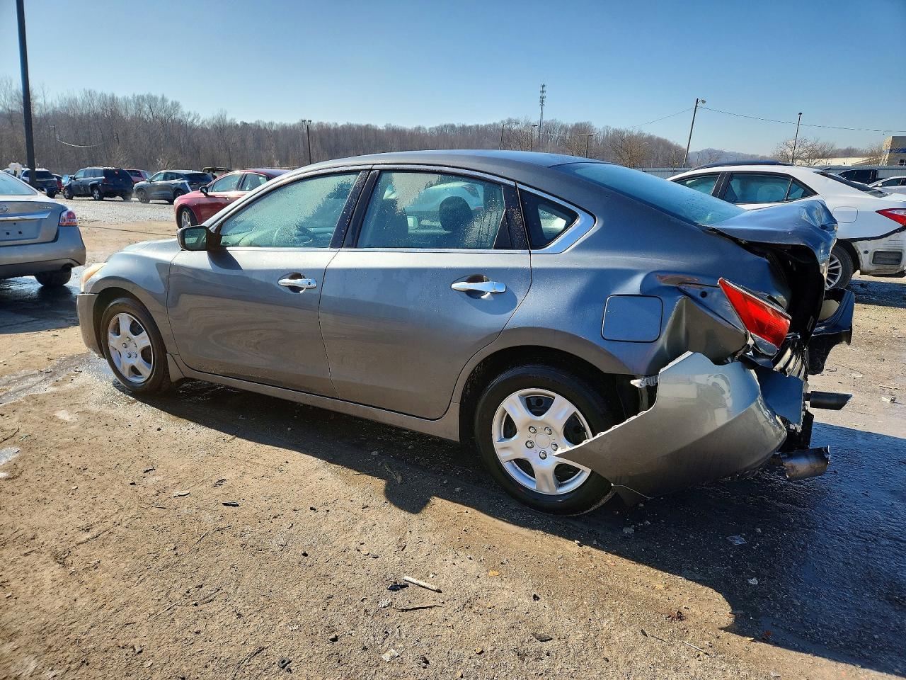 2015 Nissan Altima - Фото 2