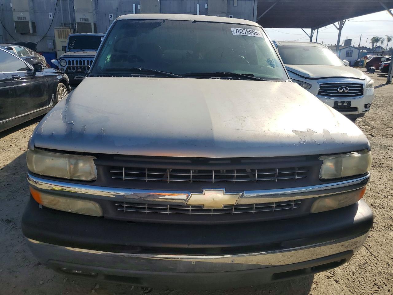 2001 Chevrolet Silverado C1500 - Image 5