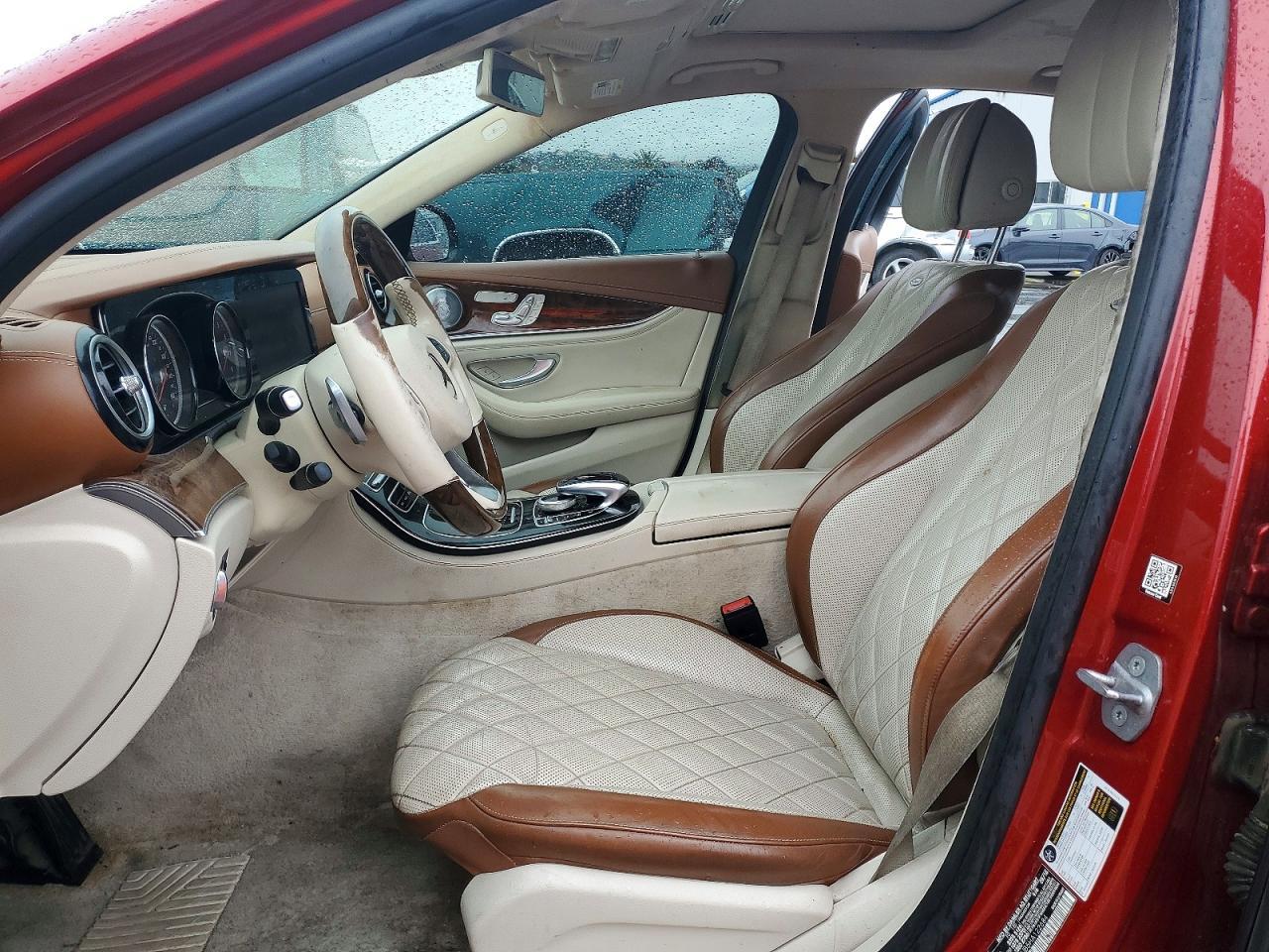 2017 Mercedes-Benz E 300 - Фото 7
