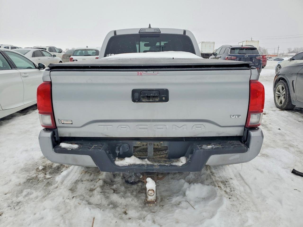 2018 Toyota Tacoma Double Cab - Image 6
