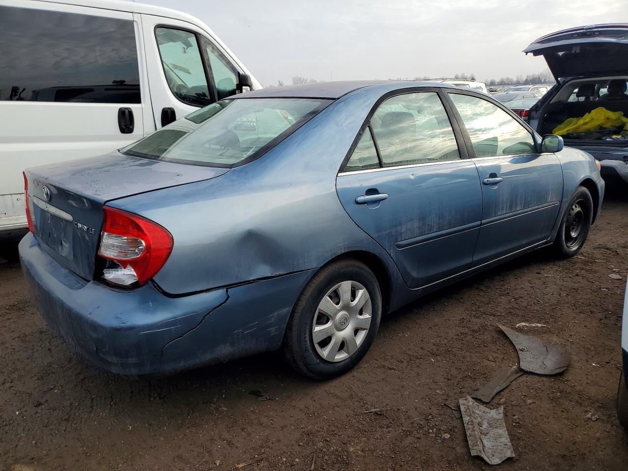 2004 Toyota Camry - Фото 3