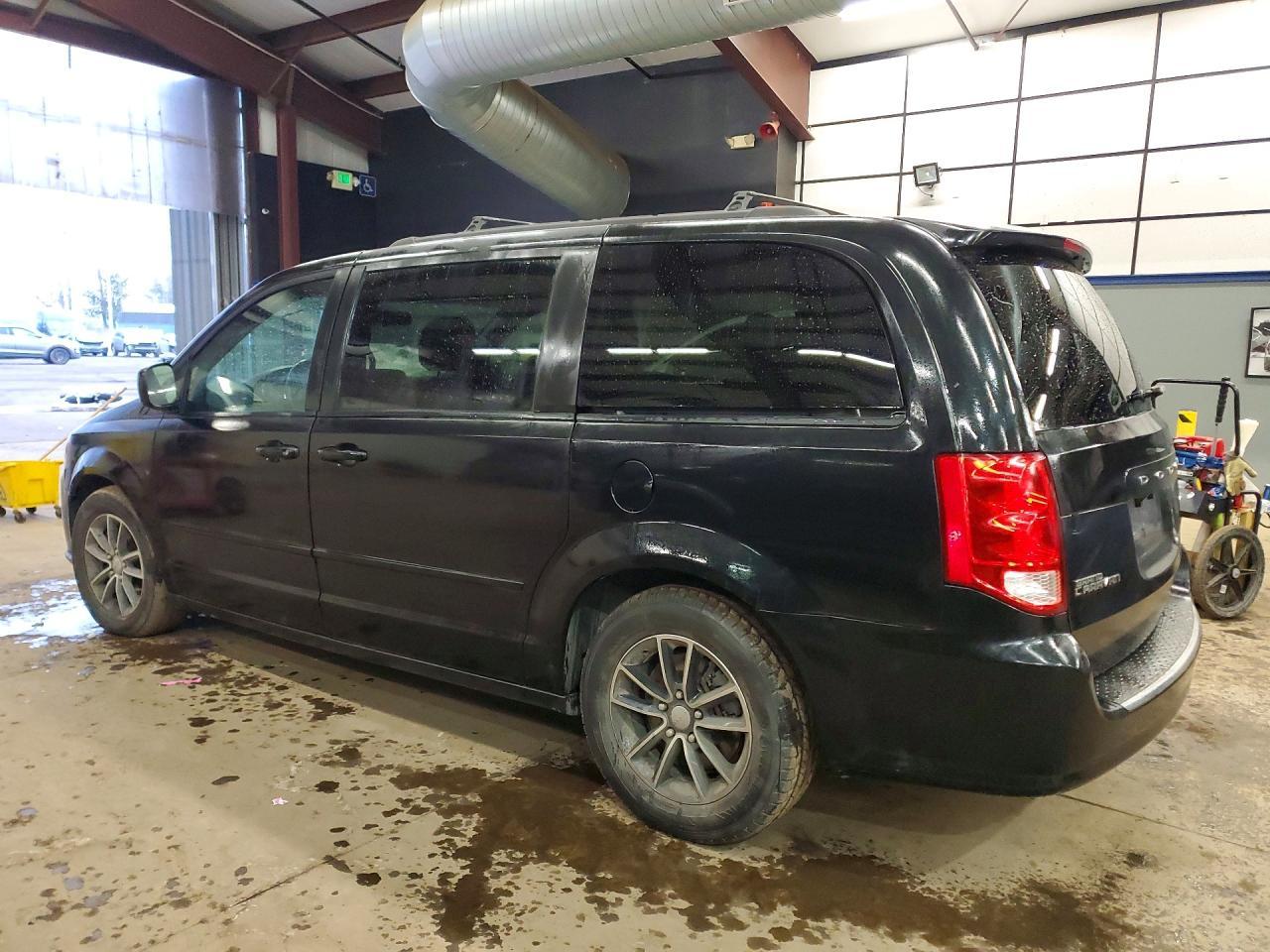 2016 Dodge Grand Caravan R/T - Image 2