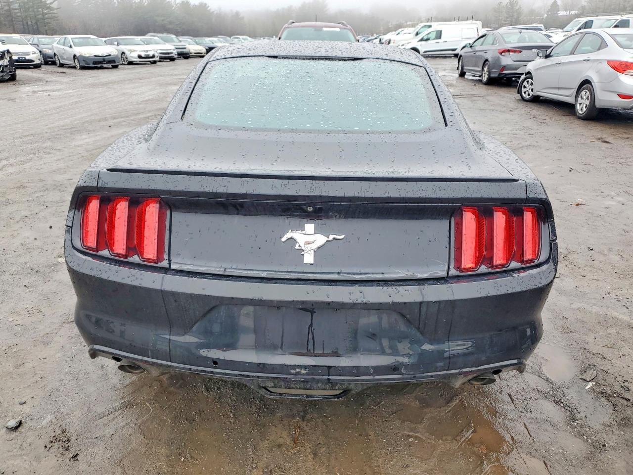 2015 Ford Mustang - Фото 6