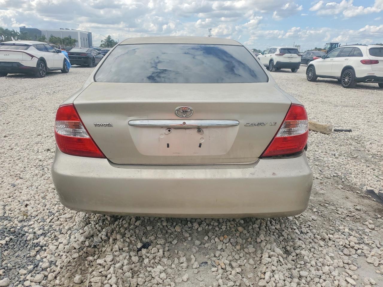 2003 Toyota Camry Le - Image 6