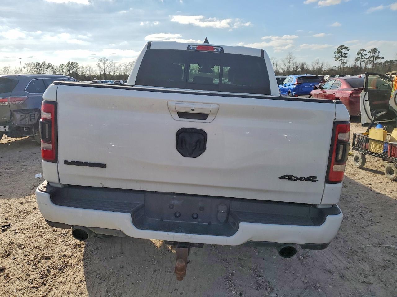 2020 Ram 1500 Laramie - Image 6