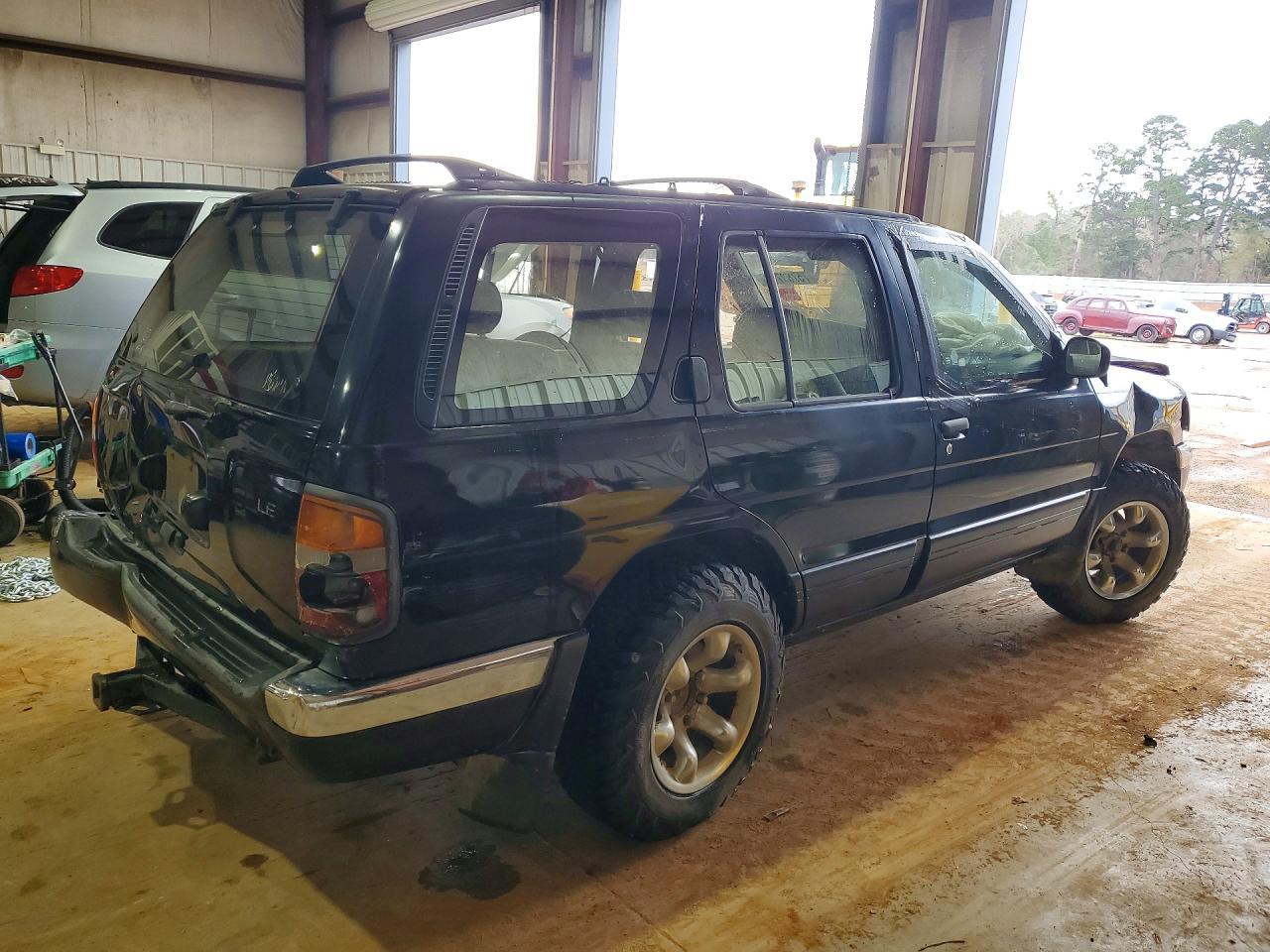 1997 Nissan Pathfinder - Фото 3