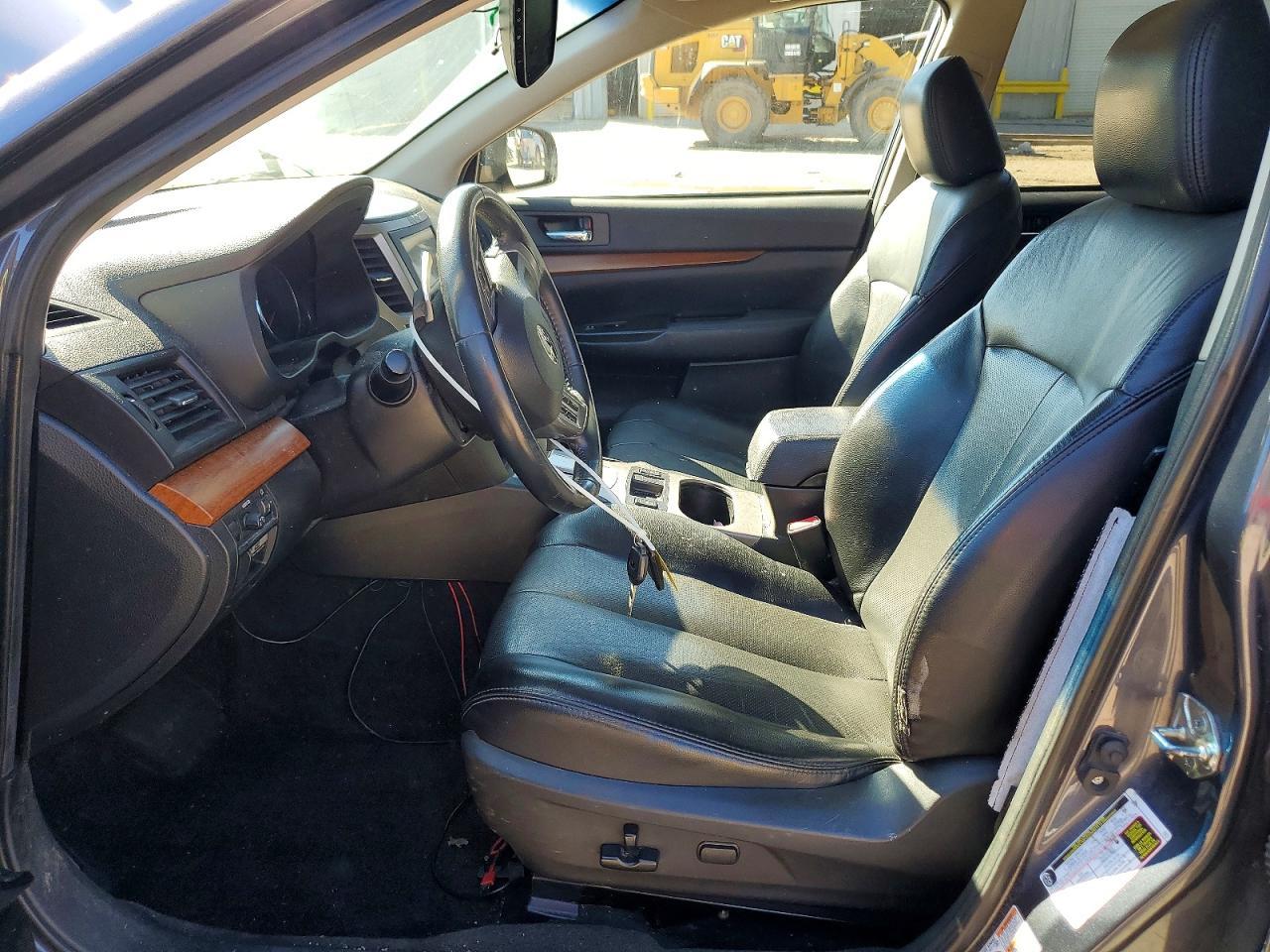 2014 Subaru Outback 2.5I Limited - Image 7