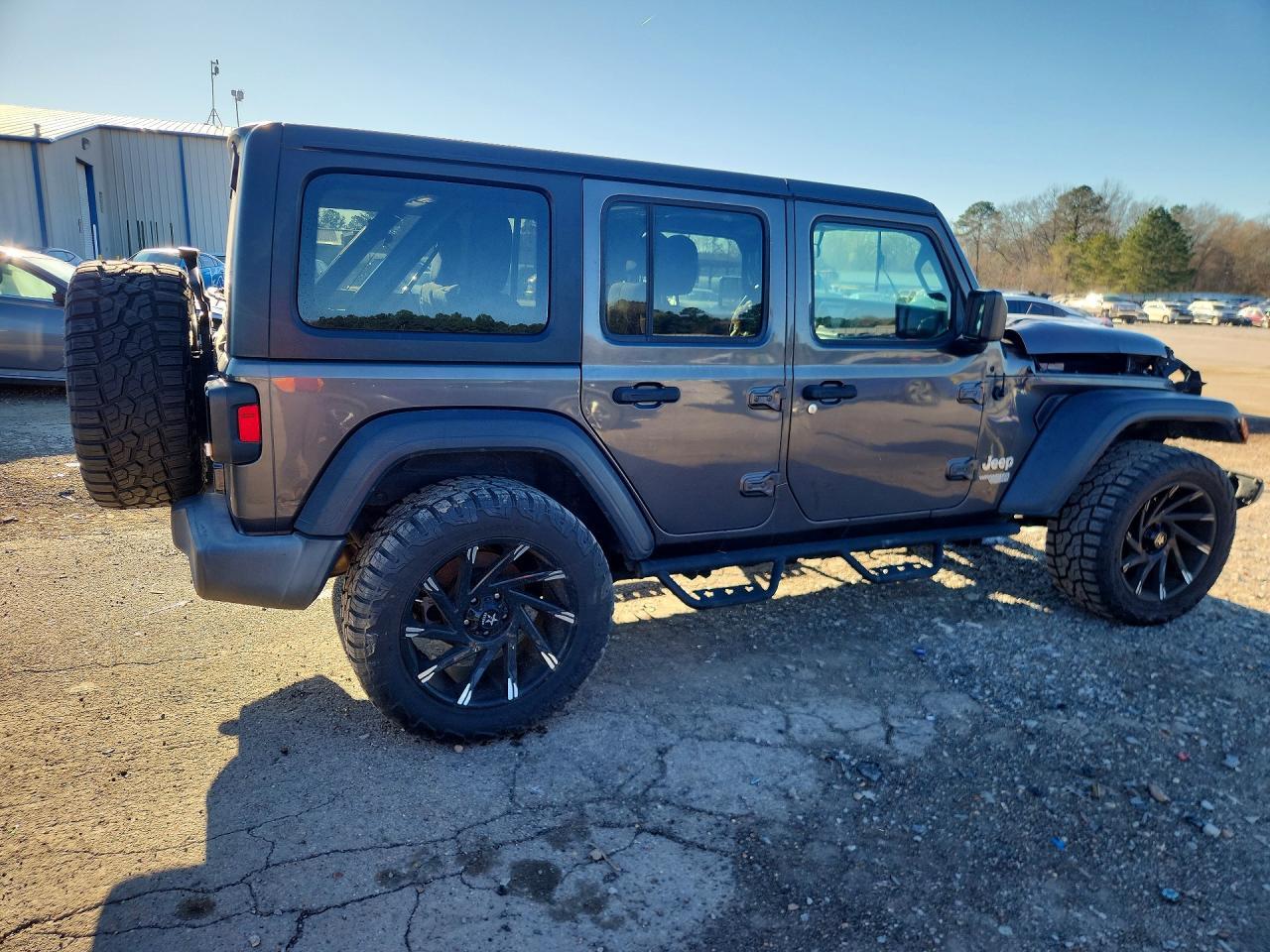 2020 Jeep Wrangler Unlimited Sport - Фото 3