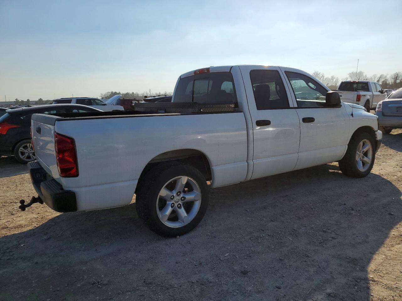 2008 Dodge Ram 1500 St - Image 3