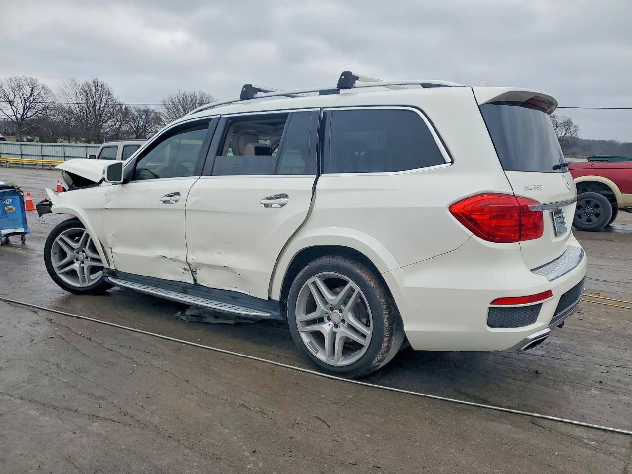 2015 Mercedes-Benz Gl 550 4Matic - Фото 2