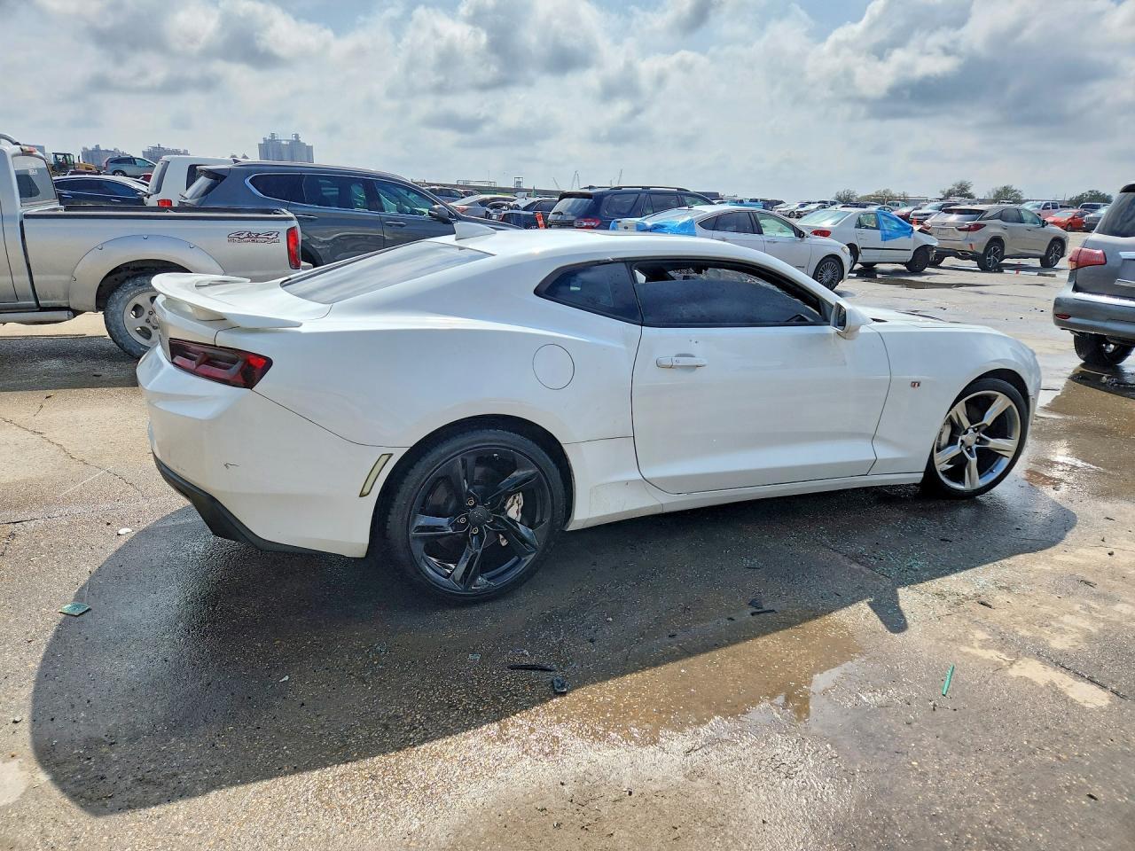 2017 Chevrolet Camaro Ss - Image 3