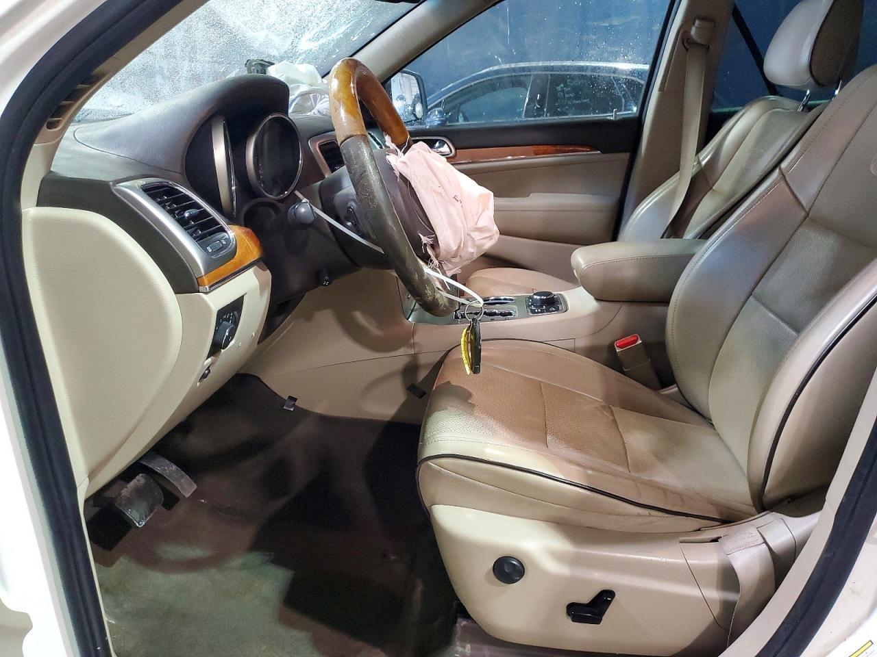 2011 Jeep Grand Cherokee Overland - Фото 7