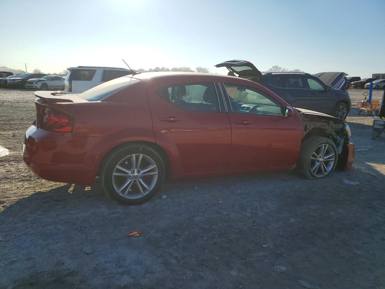 2014 Dodge Avenger Sxt - Image 3