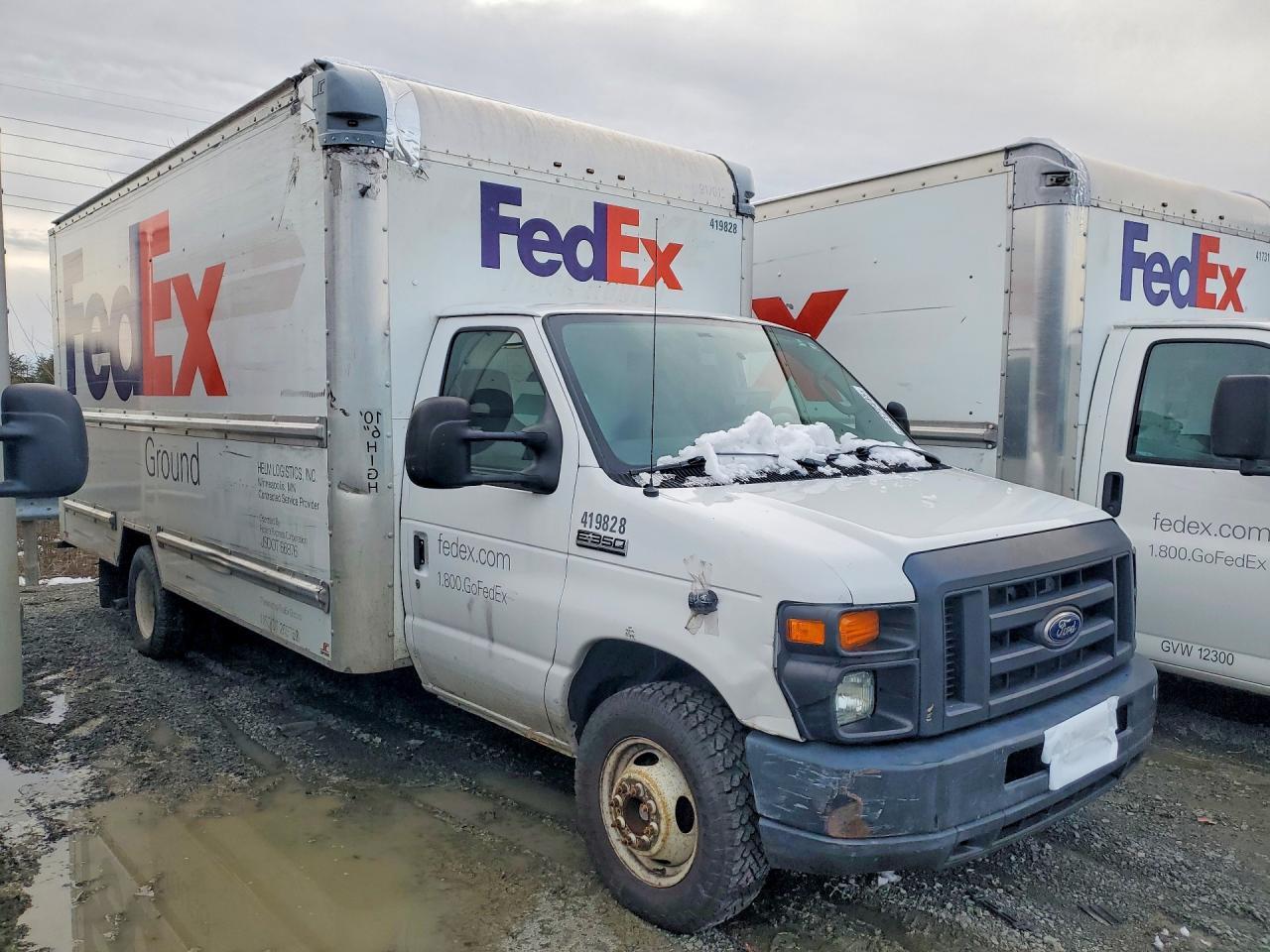 2015 Ford E350 Box Truck - Фото 4