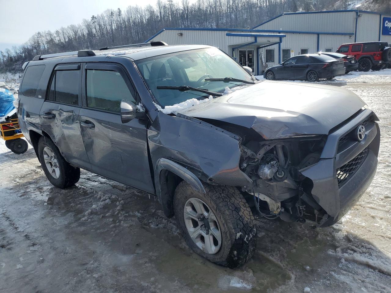 2019 Toyota 4Runner Sr5 Premium - Image 4