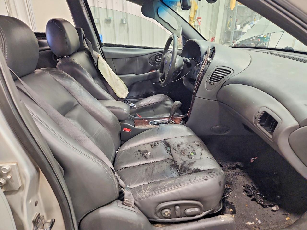 2001 Oldsmobile Aurora - Фото 7