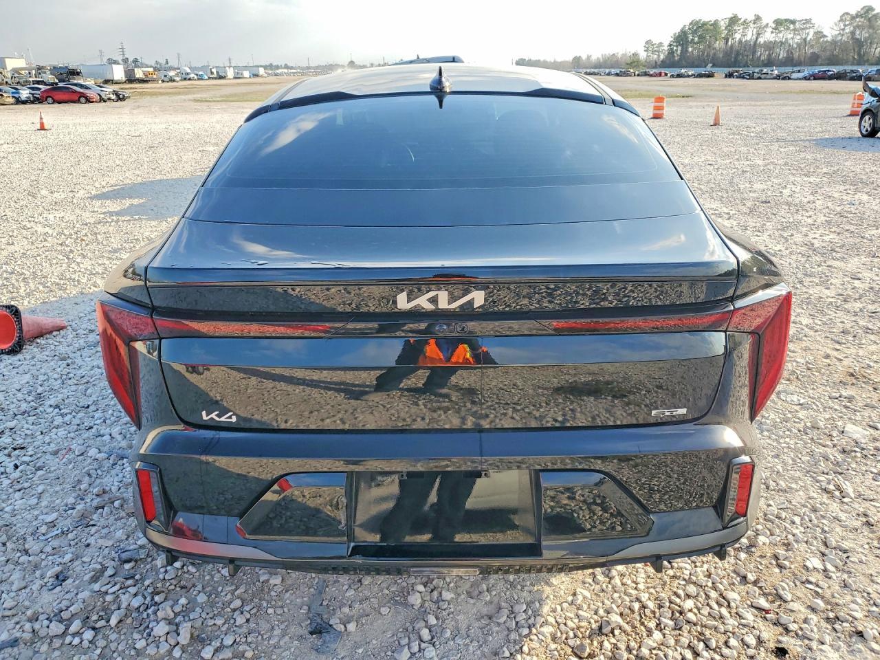2025 Kia K4 Gt-Line - Image 6