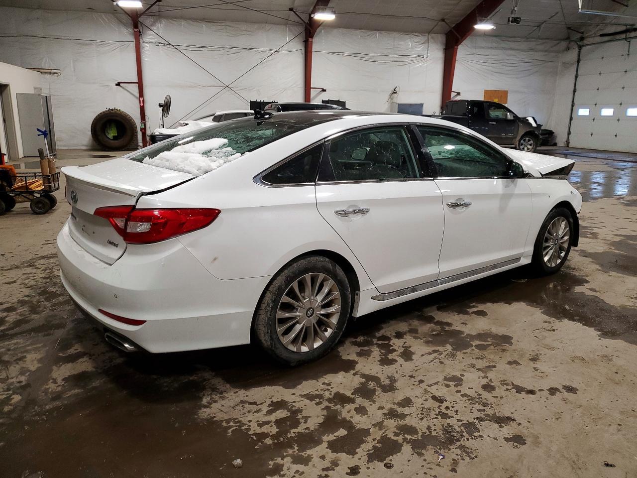 2015 Hyundai Sonata Limited - Image 3