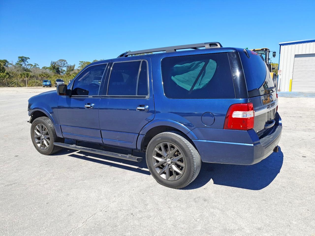 2017 Ford Expedition Limited - Image 2